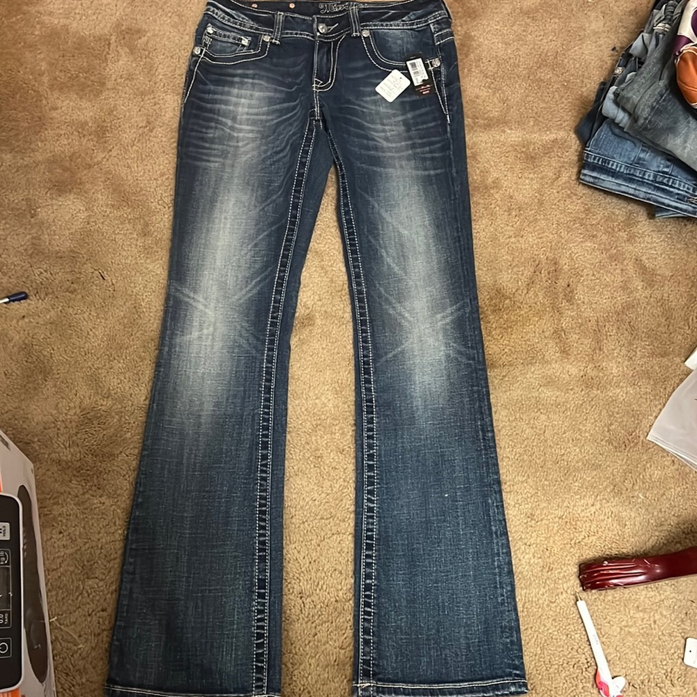 NWT Miss Me jeans size 28 inseam 35 blue with bling and design boot cut